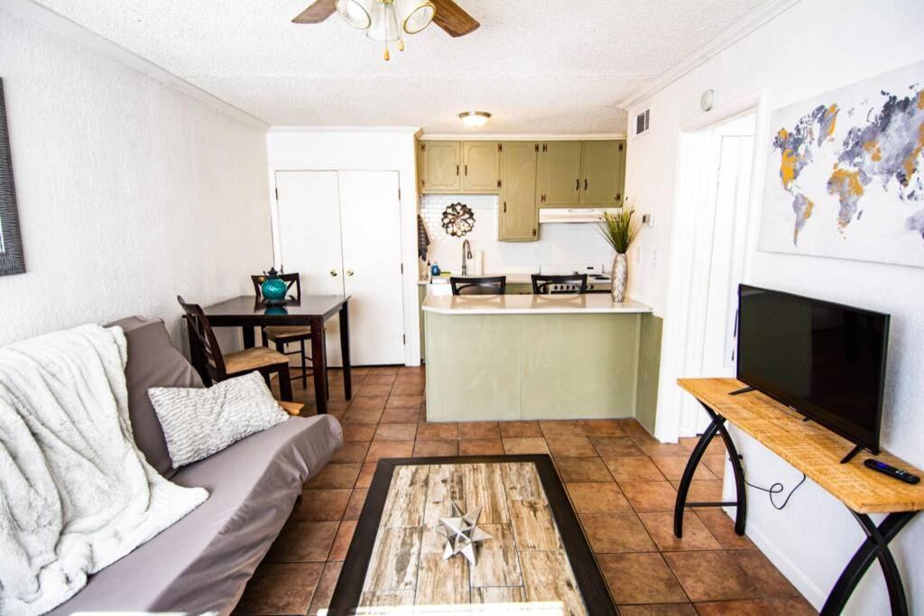 Apartment Automobile Alley Modern 1bdr - Wifi