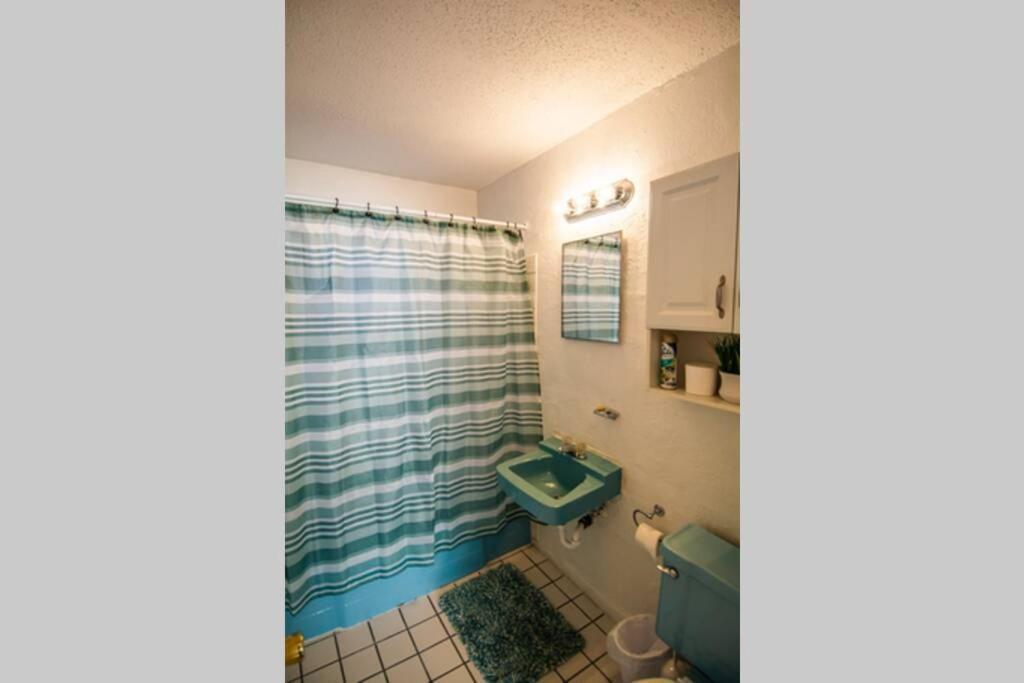 Automobile Alley Modern 1bdr - Wifi * Oklahoma City